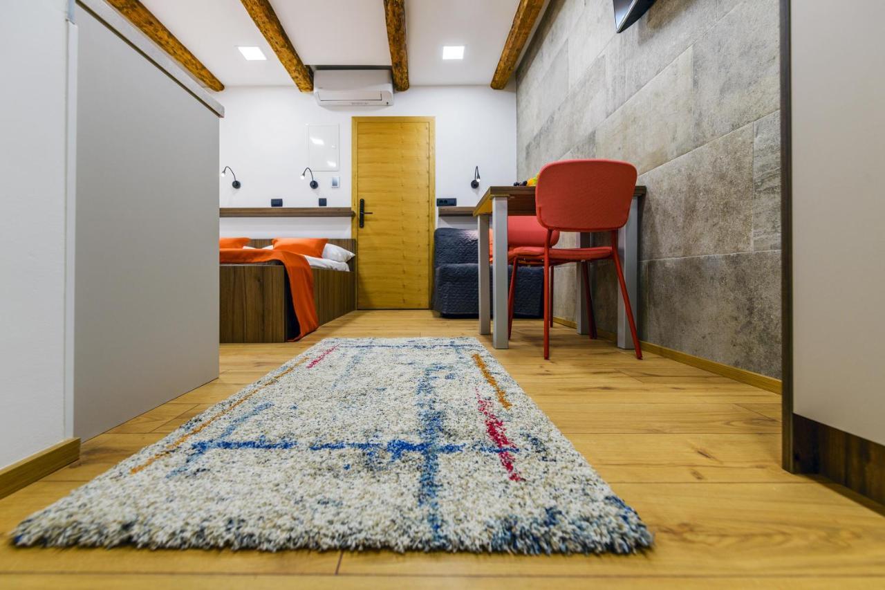 Urban Apartments With Sauna زادار المظهر الخارجي الصورة